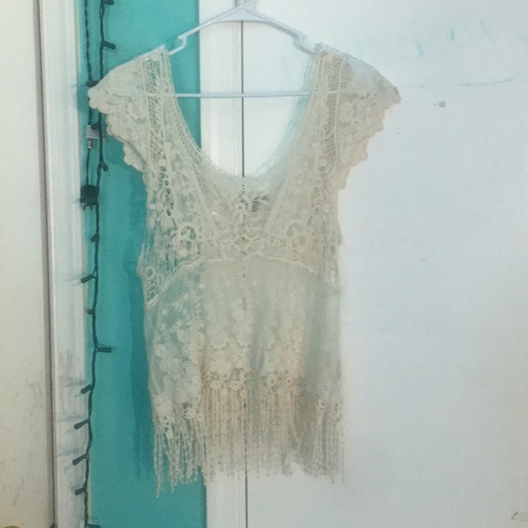 Gorgeous mesh patterned top - Picture 1 of 4